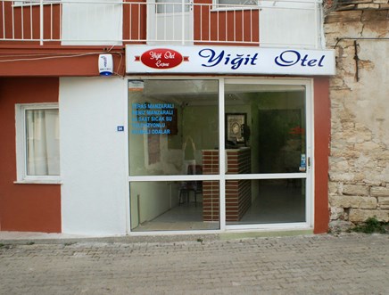 Yiğit Otel